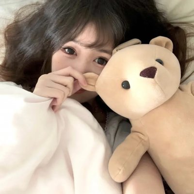 碧窗艳影